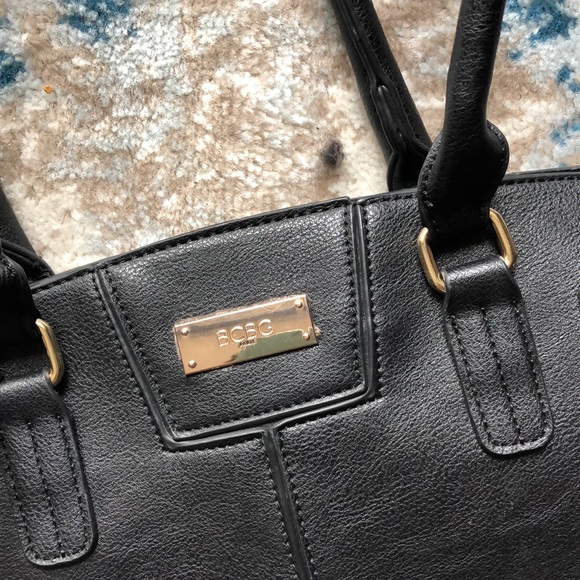 BCBG handbag - Picture 3 of 7